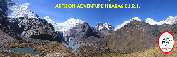 Vista panorámica de los nevados Santa Cruz, Quitaraju, Alpamayo, Tayamapma desde la subida al paso de Cara Cara - Trekking Cedros Alpamayo Cordillera Blanca